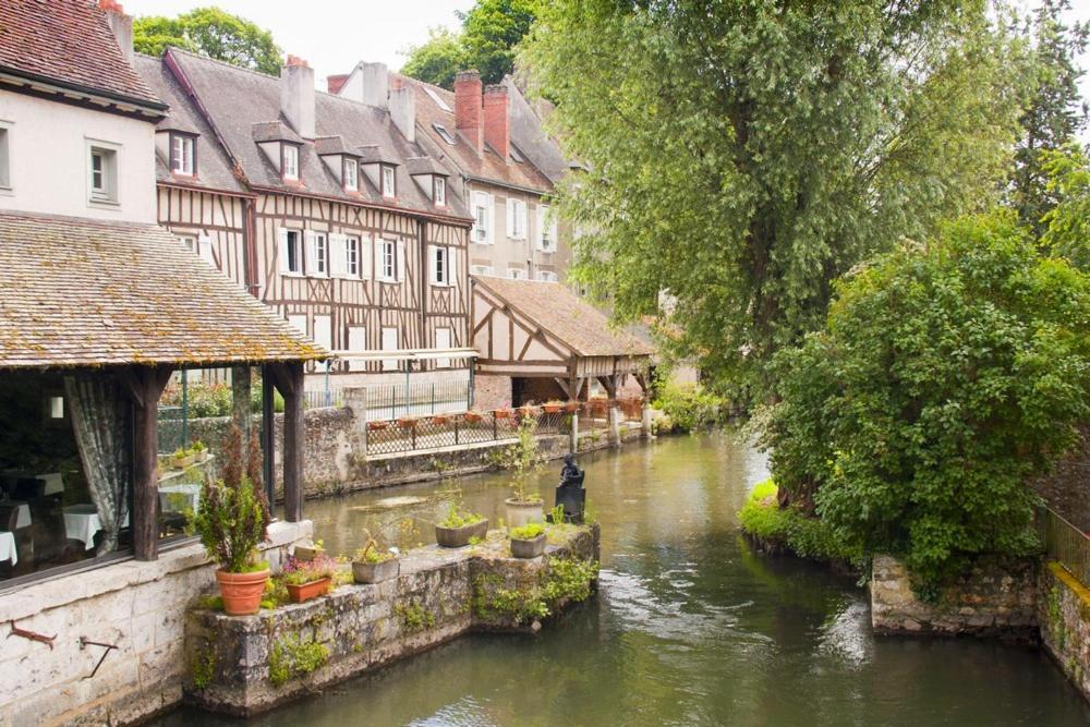 Апартаменты L'Atelier Des Bords De L'Eure Шартр Экстерьер фото